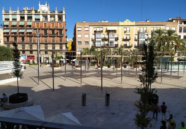 Alquiler por habitaciones en Valencia - Plaza de la Reina habitación doble con vistas Alquiler por habitaciones en Valencia - Plaza de la Reina habitación doble con vistas