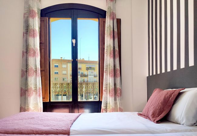 Alquiler por habitaciones en Valencia - Plaza de la Reina habitación twin con vistas Alquiler por habitaciones en Valencia - Plaza de la Reina habitación twin con vistas