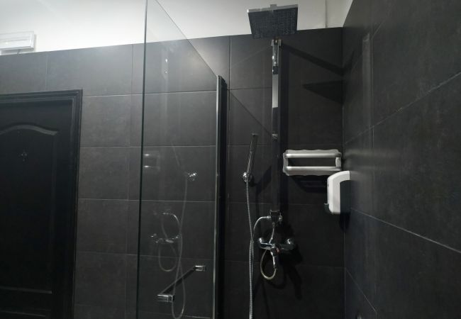 Alquiler por habitaciones en Valencia - Plaza de la Reina habitación doble queen con vistas Alquiler por habitaciones en Valencia - Plaza de la Reina habitación doble queen con vistas