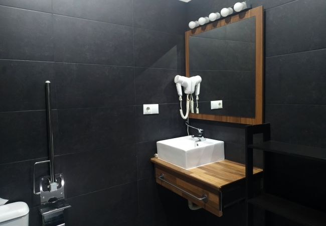 Alquiler por habitaciones en Valencia - Plaza de la Reina habitación doble queen con vistas Alquiler por habitaciones en Valencia - Plaza de la Reina habitación doble queen con vistas