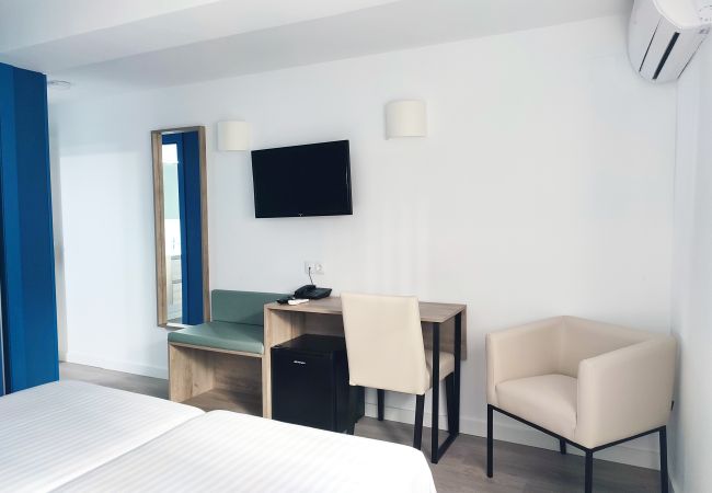 Alquiler por habitaciones en Benidorm - Flats Friends Hotel Mar Blau Doble Económica Alquiler por habitaciones en Benidorm - Flats Friends Hotel Mar Blau Doble Económica