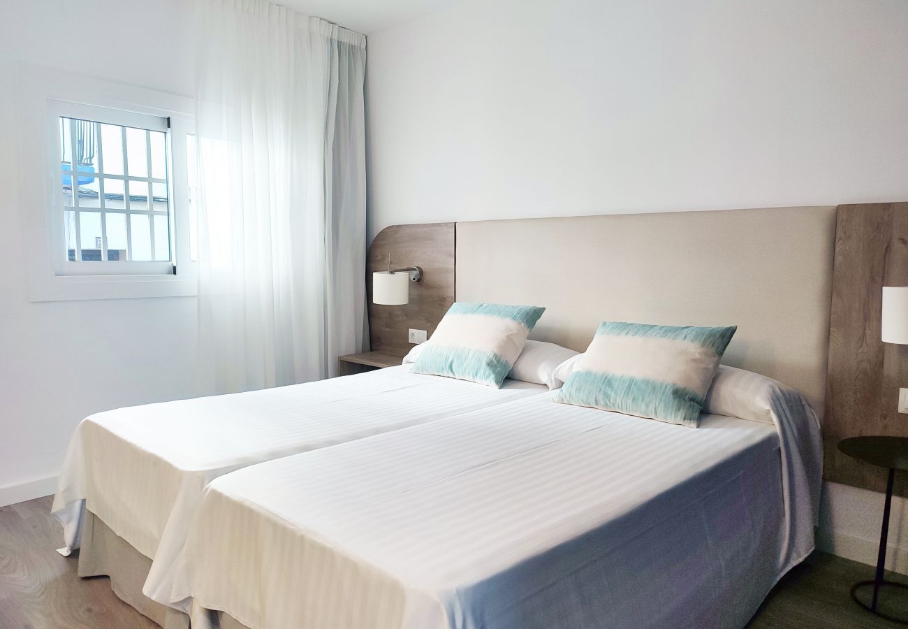 Alquiler por habitaciones en Benidorm - Flats Friends Hotel Mar Blau Doble Económica Alquiler por habitaciones en Benidorm - Flats Friends Hotel Mar Blau Doble Económica