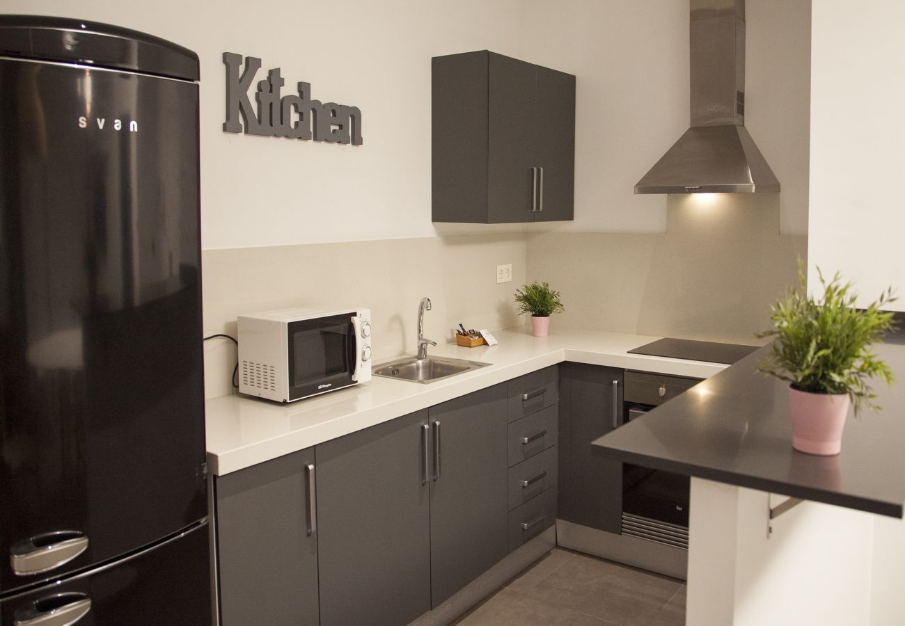 Apartment in Valencia / València - Flats Friends Soho Suites 3 bedrooms