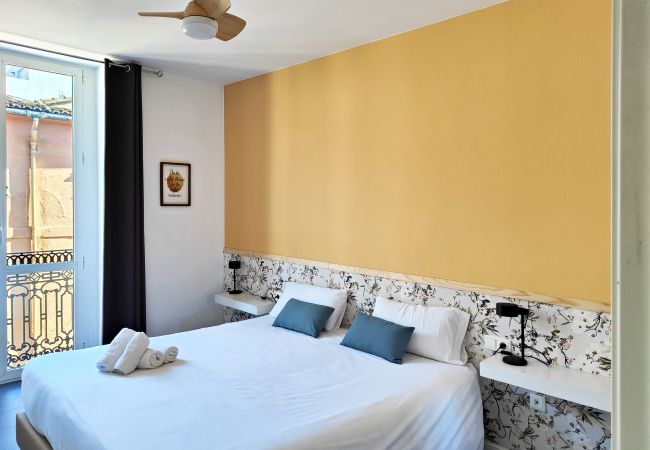 Apartment in Valencia / València - Flats Friends Torres Quart 1 bedroom with terrace Apartment in Valencia / València - Flats Friends Torres Quart 1 bedroom with terrace