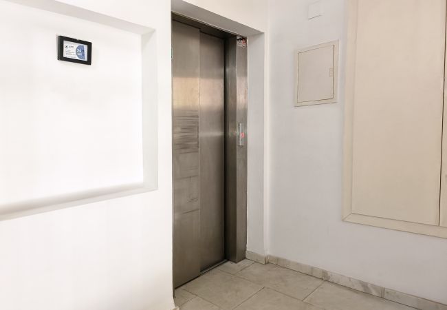 Apartment in Valencia / València - Flats Friends Torres Quart 1 bedroom with terrace Apartment in Valencia / València - Flats Friends Torres Quart 1 bedroom with terrace