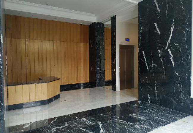 Rent by room in Valencia / València - Plaza de la Reina king double room with views Rent by room in Valencia / València - Plaza de la Reina king double room with views