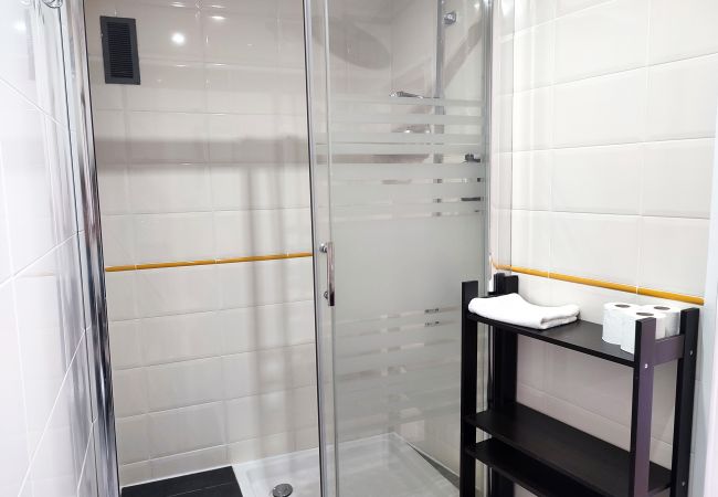 Rent by room in Valencia / València - Plaza de la Reina king double room with views Rent by room in Valencia / València - Plaza de la Reina king double room with views