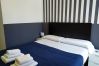 Rent by room in Valencia - Plaza de la Reina double room with views Rent by room in Valencia - Plaza de la Reina double room with views