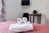 Rent by room in Valencia - Plaza de la Reina quadruple room with views Rent by room in Valencia - Plaza de la Reina quadruple room with views
