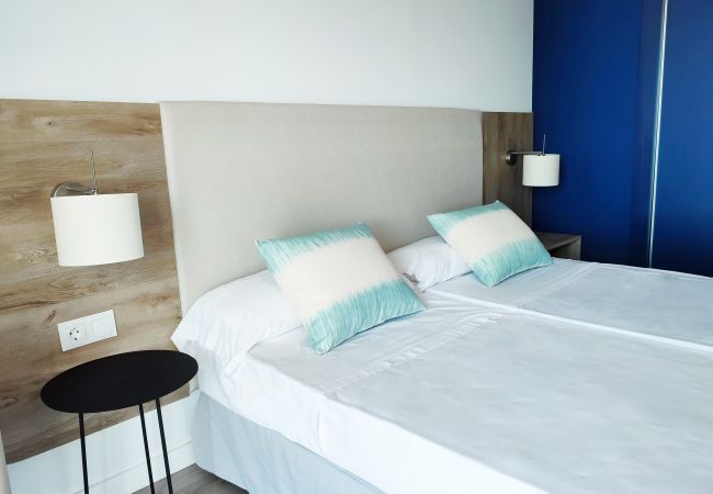 Rent by room in Benidorm - Flats Friends Hotel Mar Blau Double Sea View Rent by room in Benidorm - Flats Friends Hotel Mar Blau Double Sea View