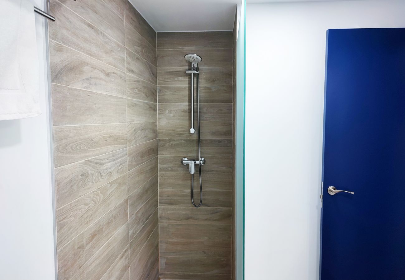 Rent by room in Benidorm - Flats Friends Hotel Mar Blau Double Sea View Rent by room in Benidorm - Flats Friends Hotel Mar Blau Double Sea View