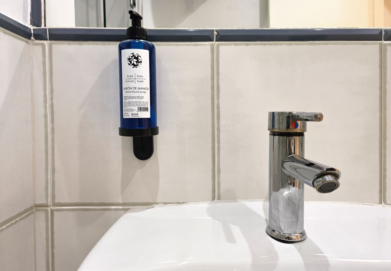 Appartamento a Valencia / València - Flats Friends Nave 1 camera Appartamento a Valencia / València - Flats Friends Nave 1 camera