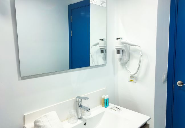 Affitto per camere a Benidorm - Flats Friends Hotel Mar Blau Doppia Budget Affitto per camere a Benidorm - Flats Friends Hotel Mar Blau Doppia Budget