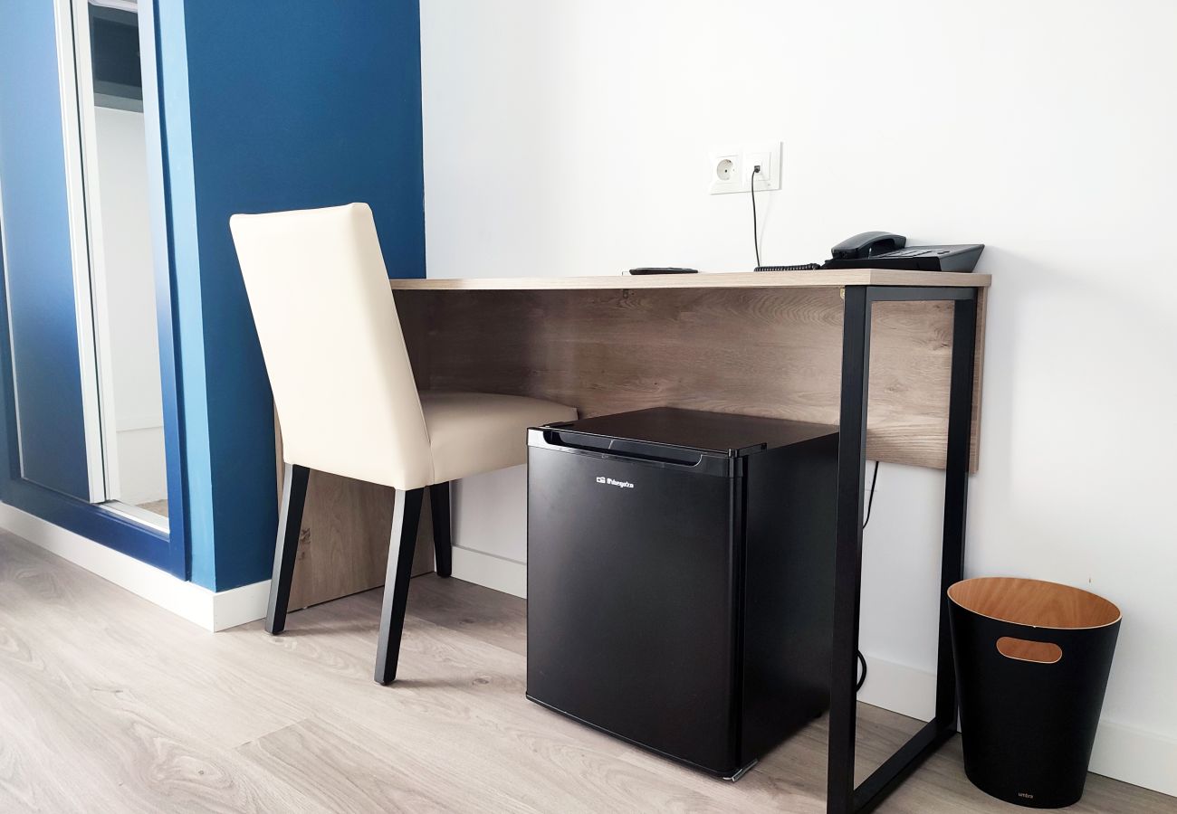 Affitto per camere a Benidorm - Flats Friends Hotel Mar Blau Doppia Budget Affitto per camere a Benidorm - Flats Friends Hotel Mar Blau Doppia Budget